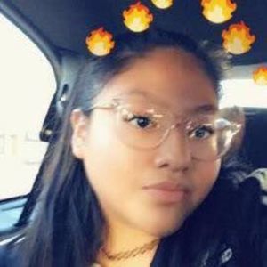 Meet your Posher, Abigail